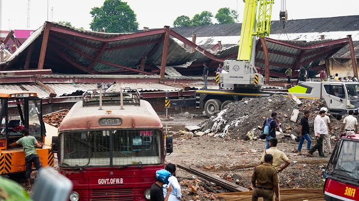 Kolkata Warehouse Collapse